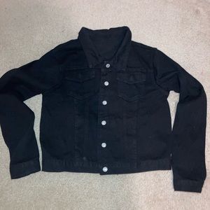 Size L black jean jacket